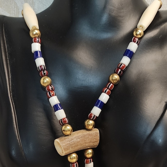 Vintage 1980s Tribal Bolo Necklace Shell Tips Antler Slide Beaded Southwestern - Picture 5 of 11